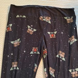 Disney super soft leggings grogu